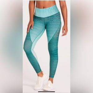 NWT NiyamaSol Croc High Waisted Slice Leggings in High Tide, size M